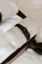 NAUJIENA! Šviesiai akmens pilkos spalvos vaflinio audimo lininis kelioninis rankšluostis - Image 3