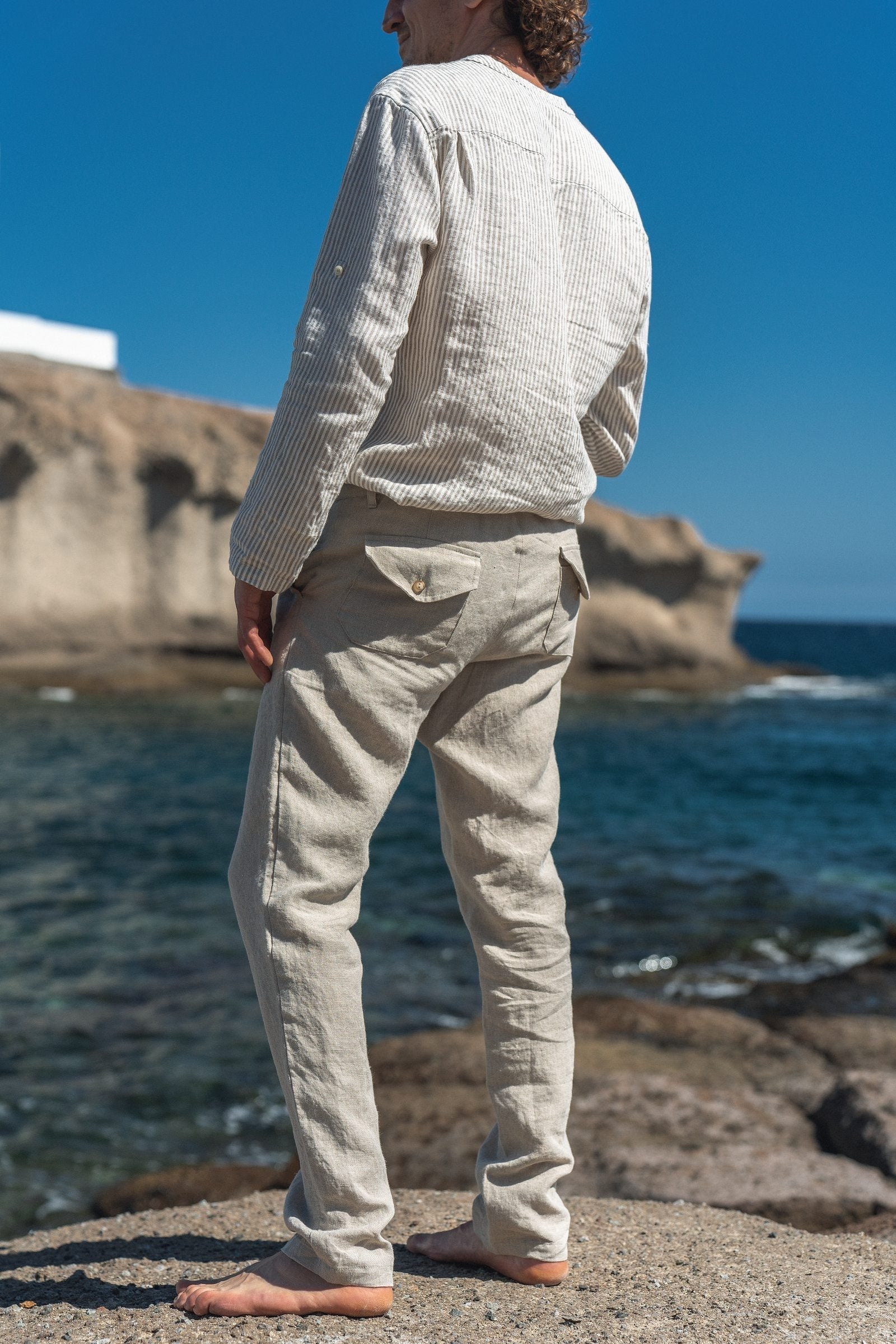 SewingFiesta-MensCollection-2400px_86_286a91b9-df3c-48aa-ae34-08364fc1c50f Vyriškos natūralaus lino kelnės su praktiškomis kišenėmis - Image 1